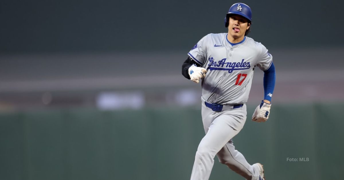 Shohei Ohtani corriendo las bases con Los Angeles Dodgers