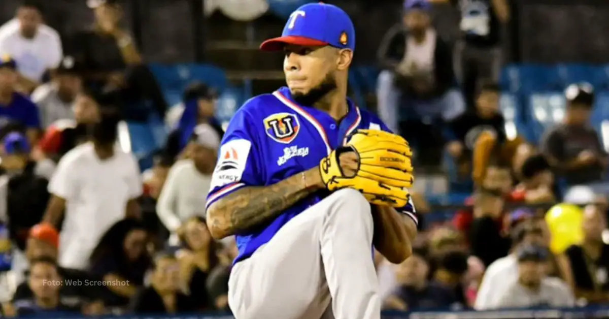 Ariel Miranda trabajando con Tiburones de La Guaira