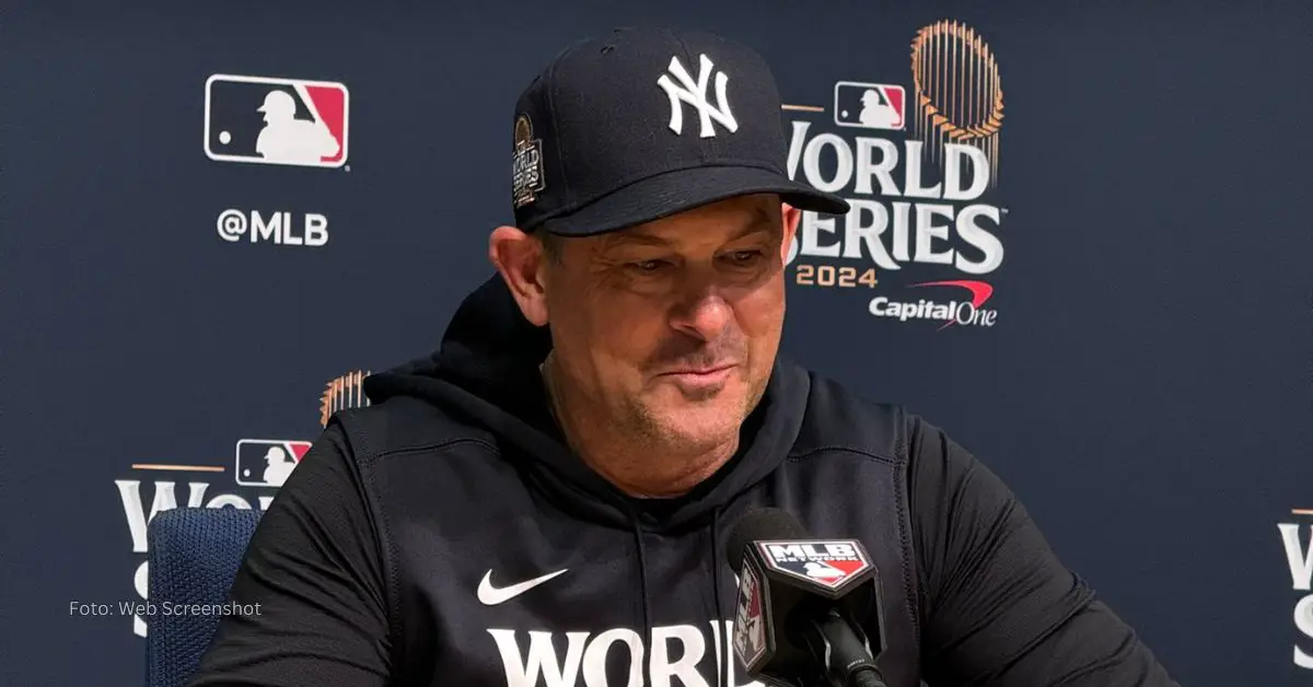 Aaron Boone en declaraciones en Yankee Stadium