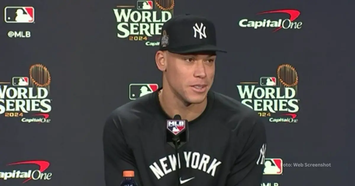 Aaron Judge en una conferencia de prensa previo a la Serie Mundial