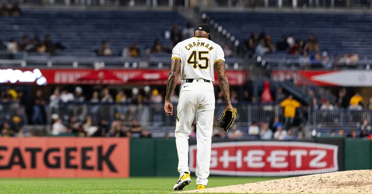 Aroldis Chapman en la lomita con Pittsburhg Pirates