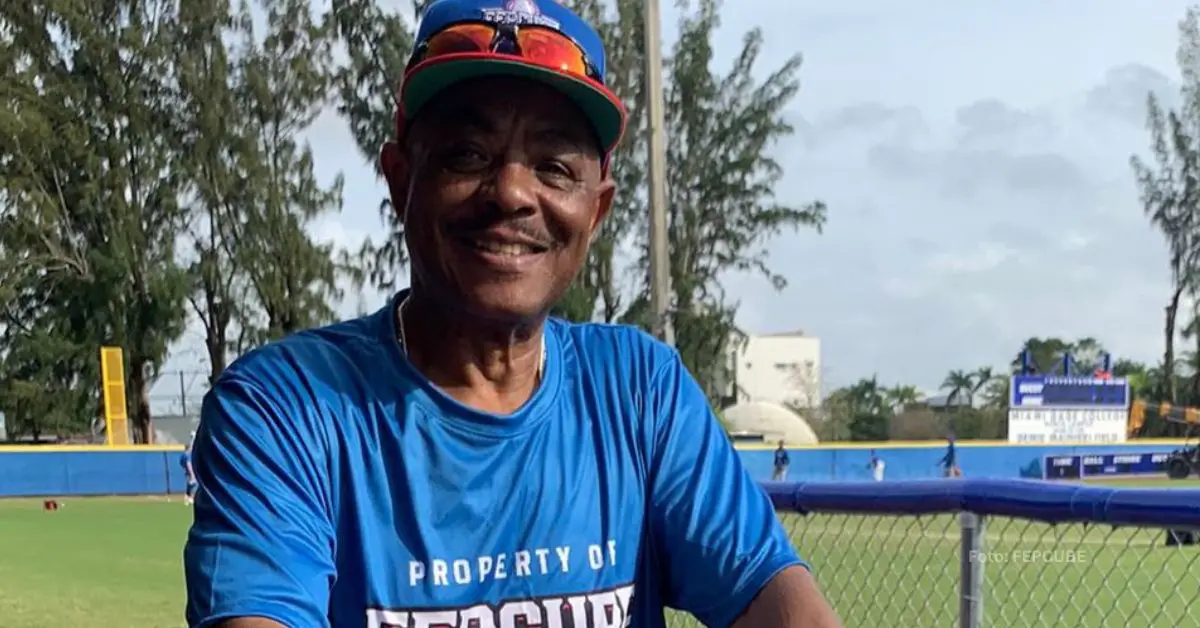 Bárbaro Garbey en una practica del equipo Cuba de FEPBCUBE