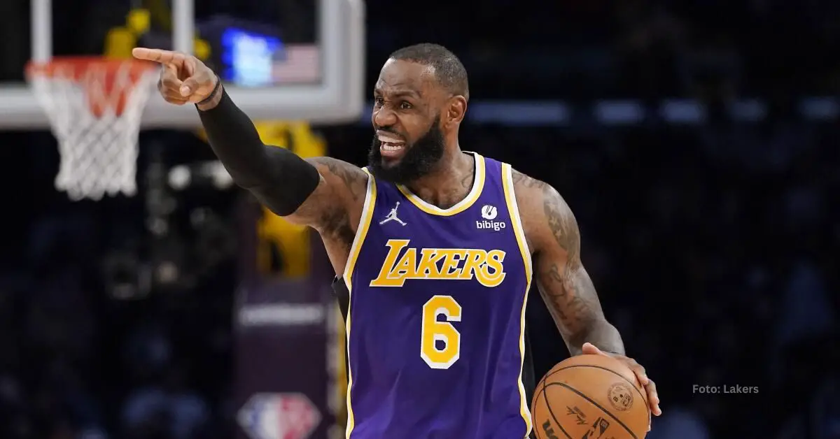 LeBron James con Los Angeles Lakers