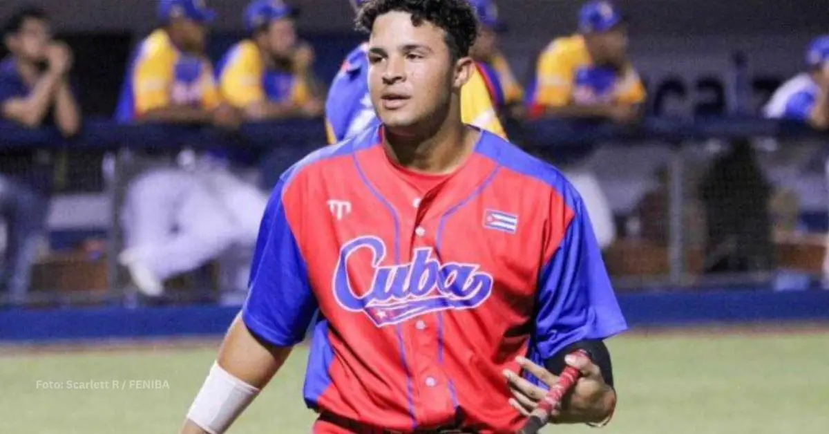 Jean Lucas Baldoquín con el uniforme del equipo Cuba