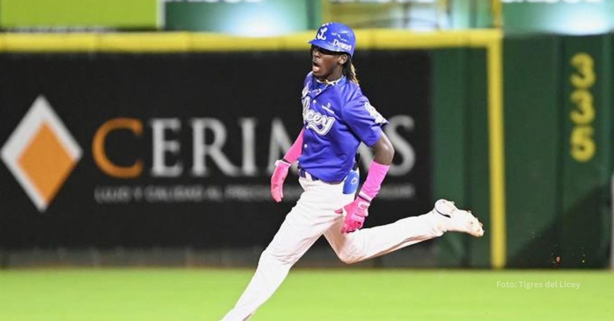 Elly De La Cruz con Tigres del Licey