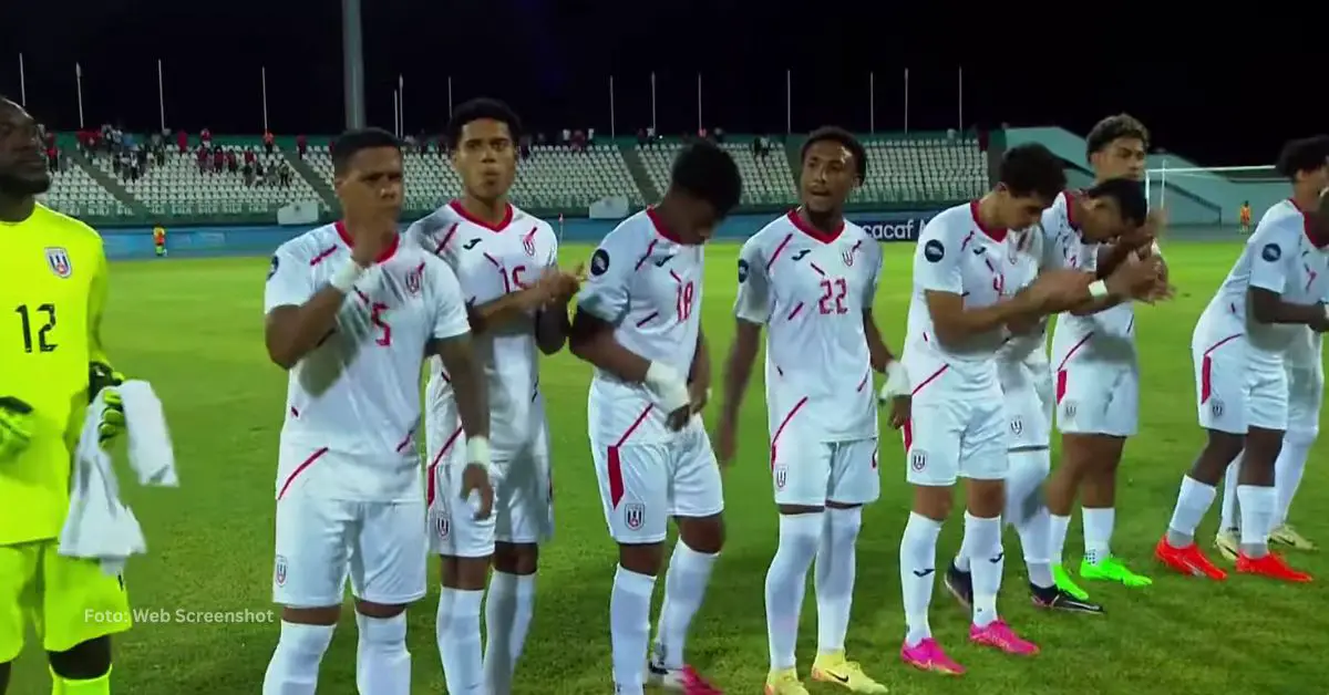 Equipo Cuba a punto de iniciar el juego ante Trinidad y Tobago en la Nations League Concacaf