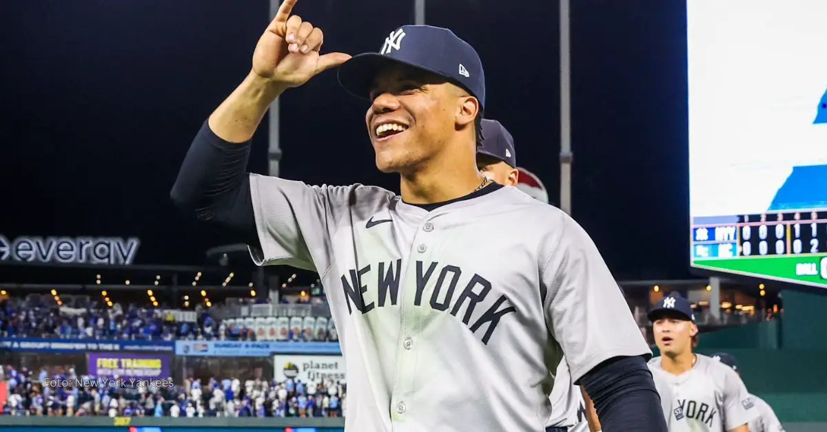 Juan Soto con uniforme de New York Yankees