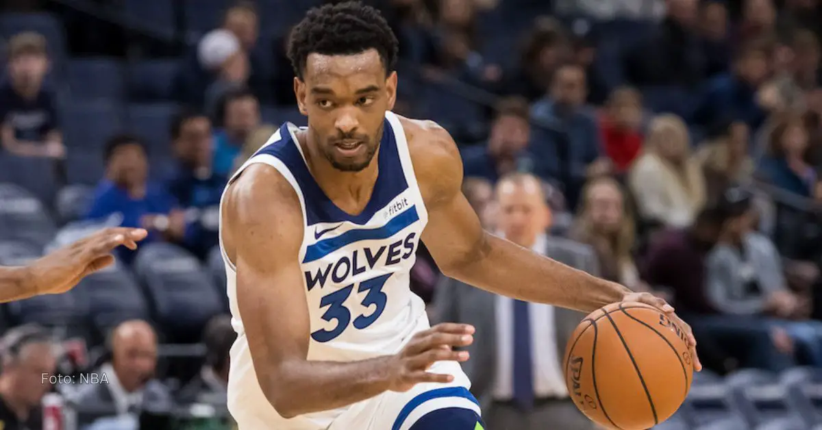 Keita Bates-Diop con Minnesota Timberwolves