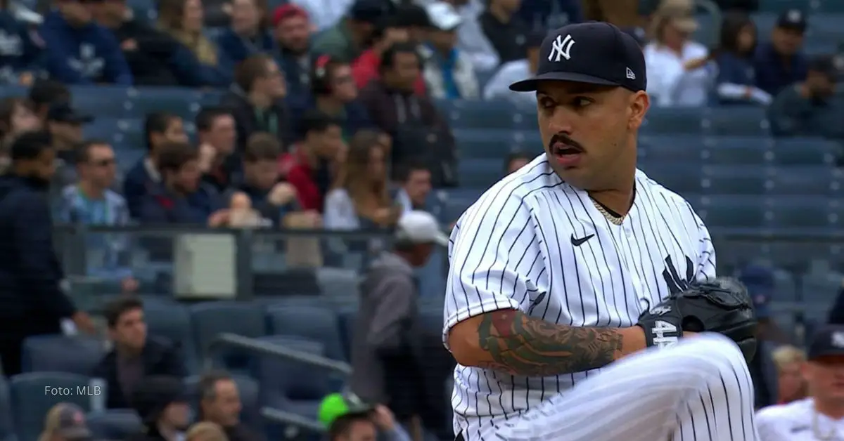 Nestor Cortés Jr. lanzando con New York Yankees