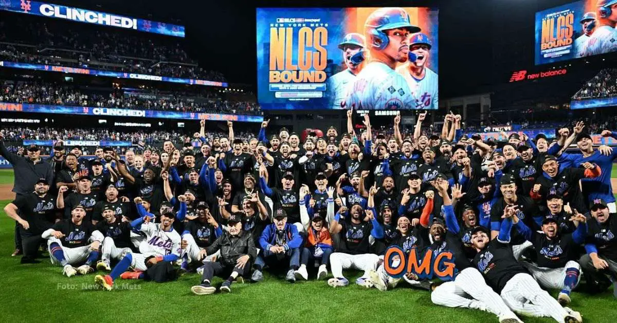 Conjunto de New York Mets celebrando pase a la Serie de Campeonato