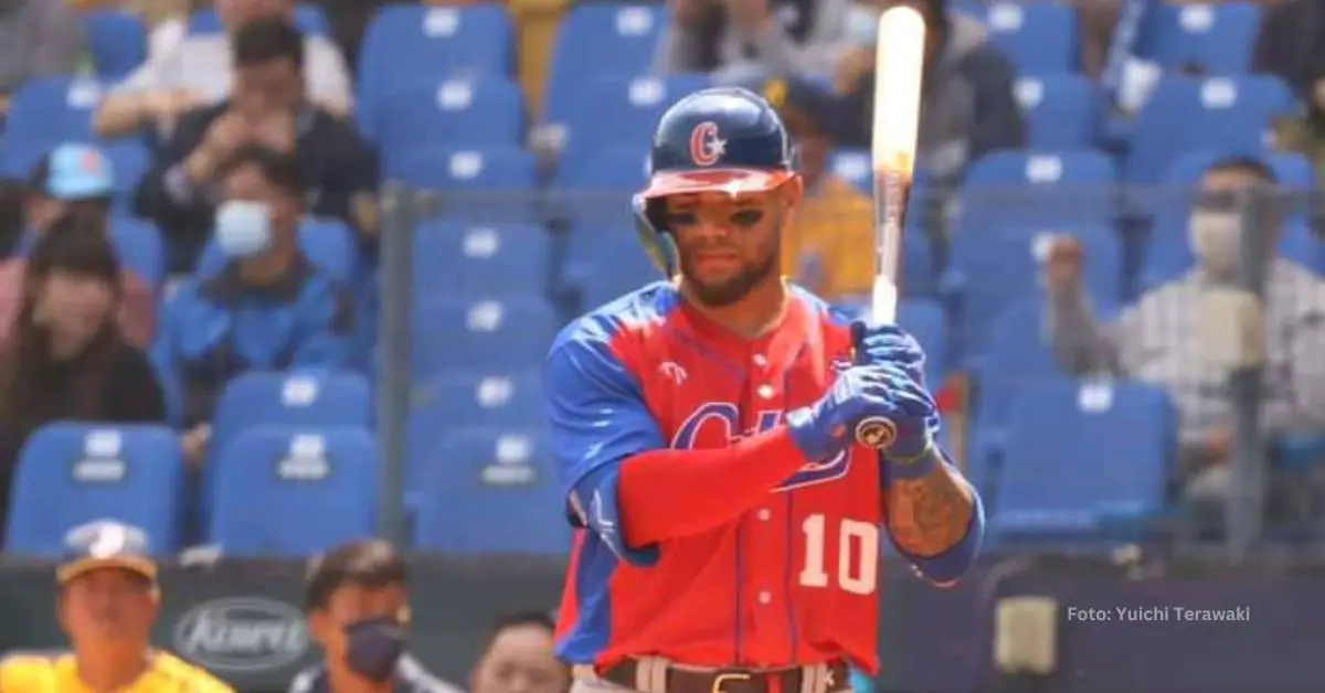 Yoan Moncada con el equipo Cuba