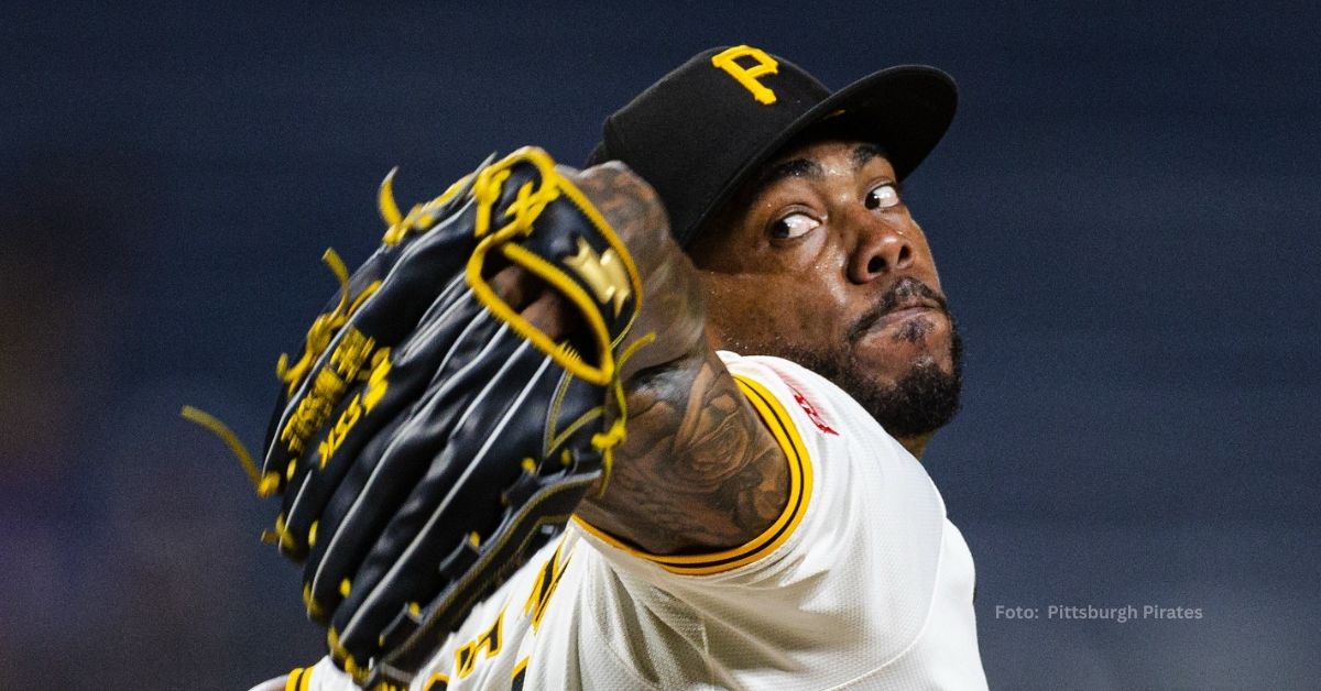 Aroldis Chapman lanzando con Pittsburhg Pirates