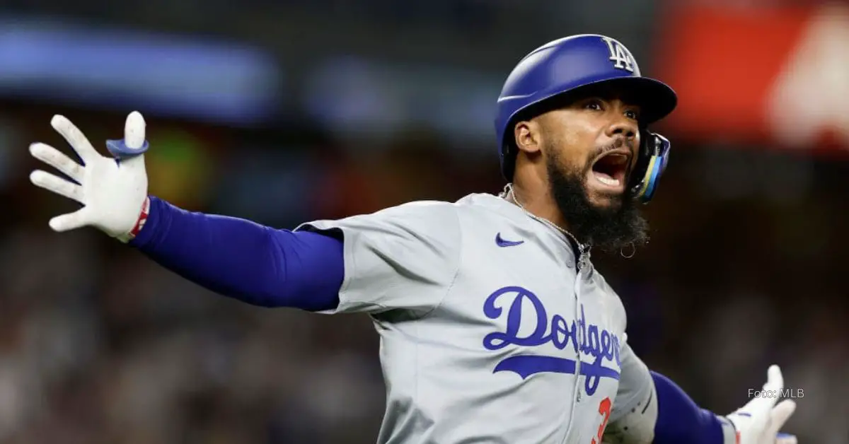 Teoscar Hernández celebrando con Dodgers