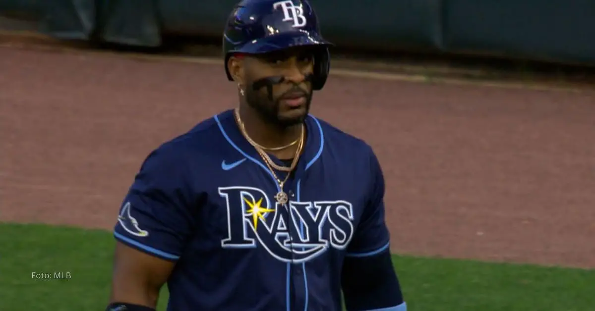 Yandy Díaz pensativo con Tampa Bay Rays