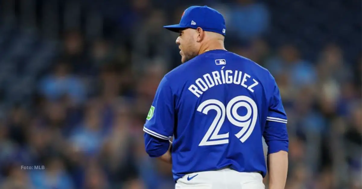 Yariel Rodríguez con el uniforme de Toronto Blue Jays en MLB 2024.