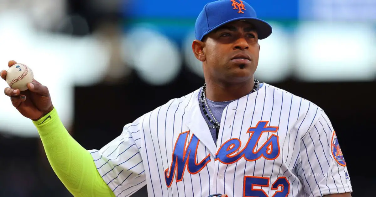 Yoenis Céspedes con el equipo de New York Mets