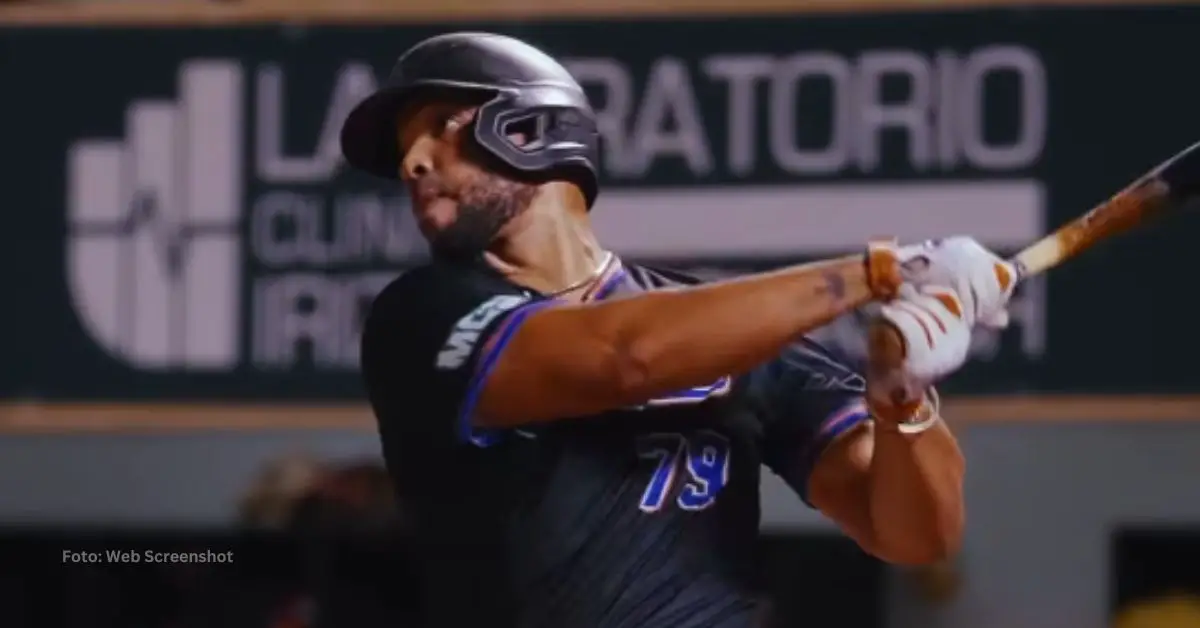 José Abreu con Senadores de Puerto Rico