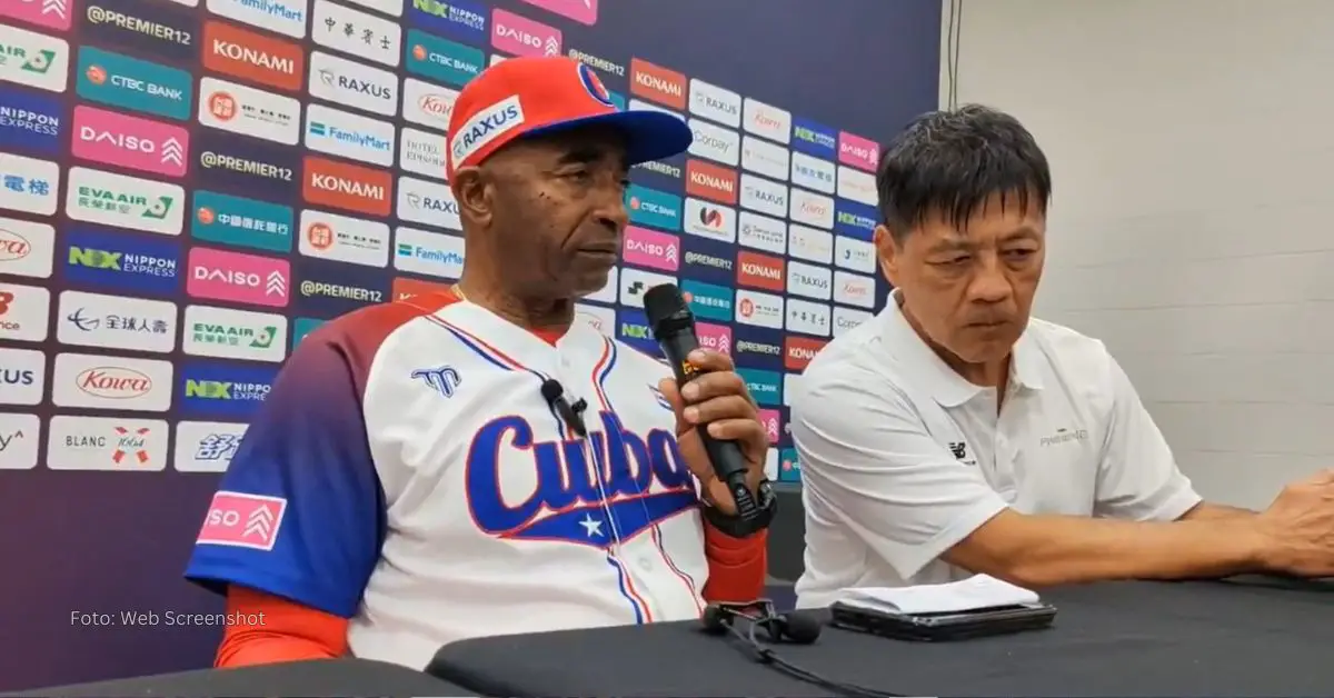 Armando Johnson en rueda de prensa