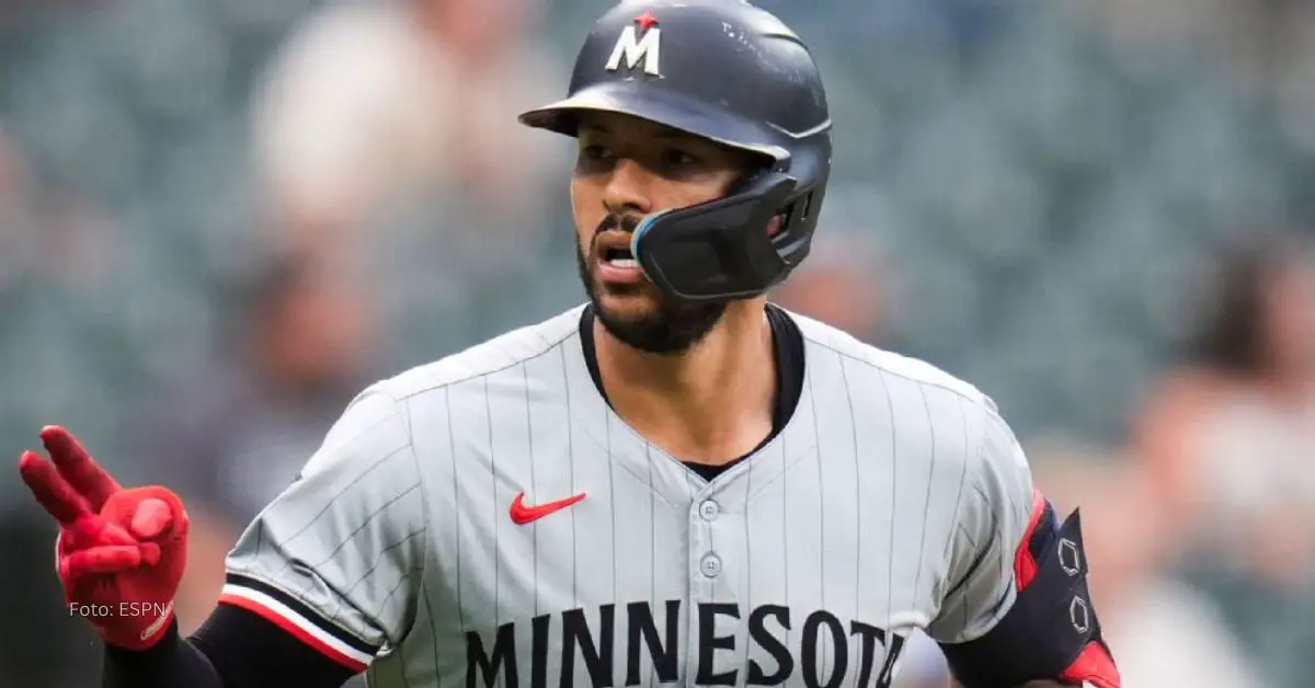 Carlos Correa con uniforme de Minnesota Twins