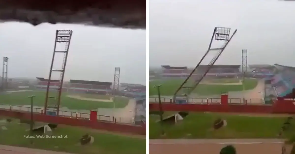 Torre del Estadio 26 de Julio de Artemisa derrumbándose por el huracán