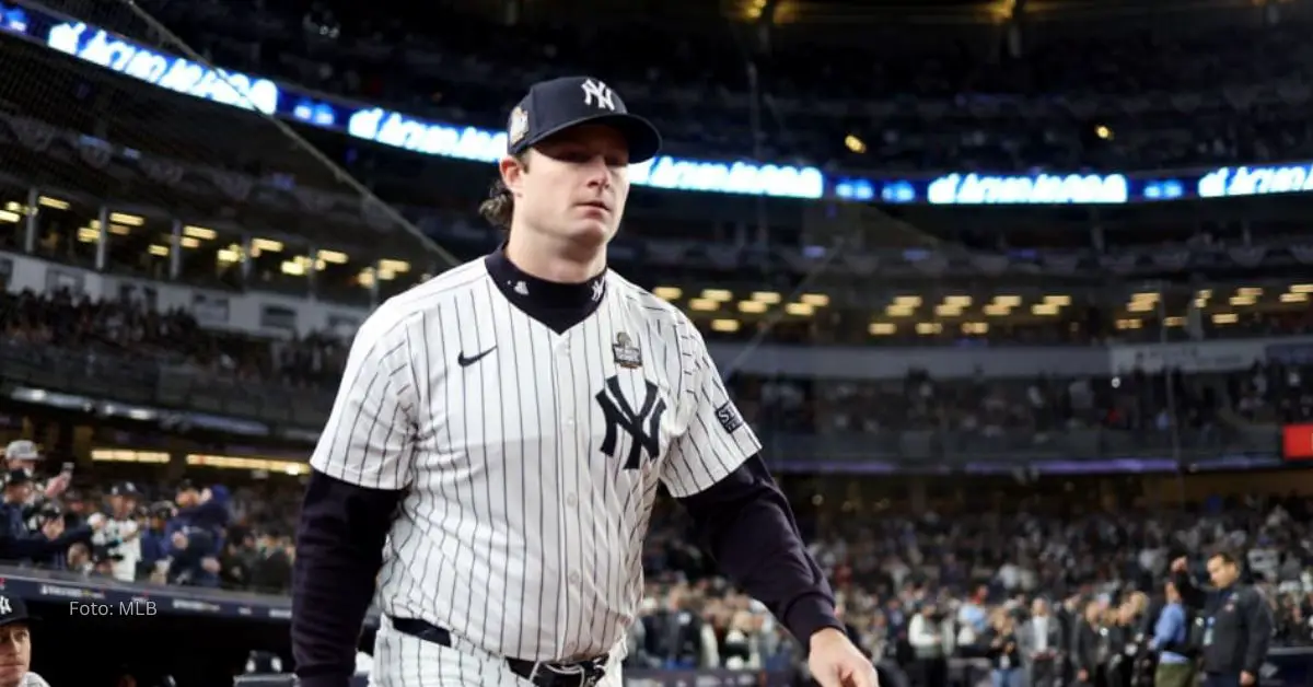 Gerrit Cole con el uniforme de Yankees