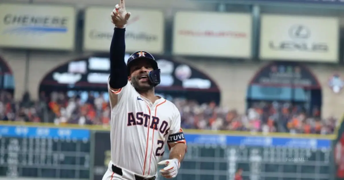 Jose Altuve celebrando un jonrón con Houston Astros