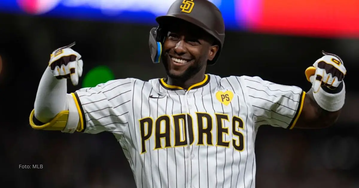 Jurickson Profar con el uniforme de San Diego Padres