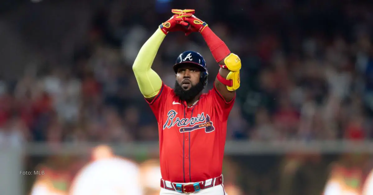 Marcell Ozuna con el uniforme de Atlanta Braves