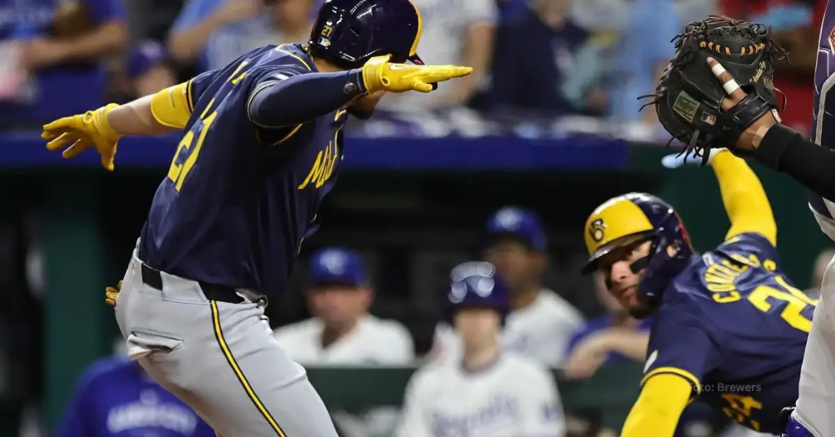 Willy Adames y William Contreras celebrando un cuadrangular