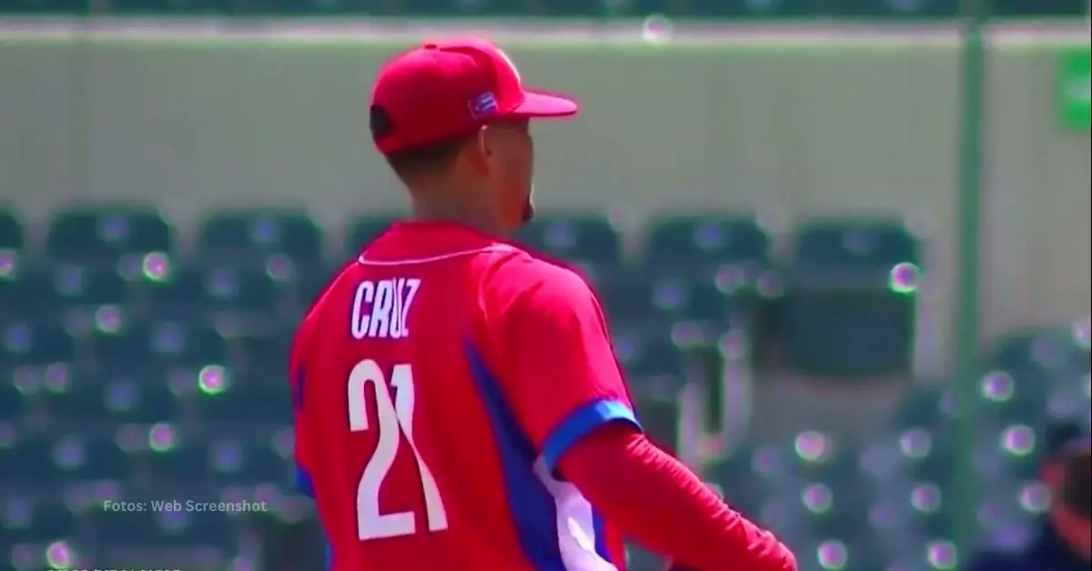 Naykel Cruz representando al equipo Cuba