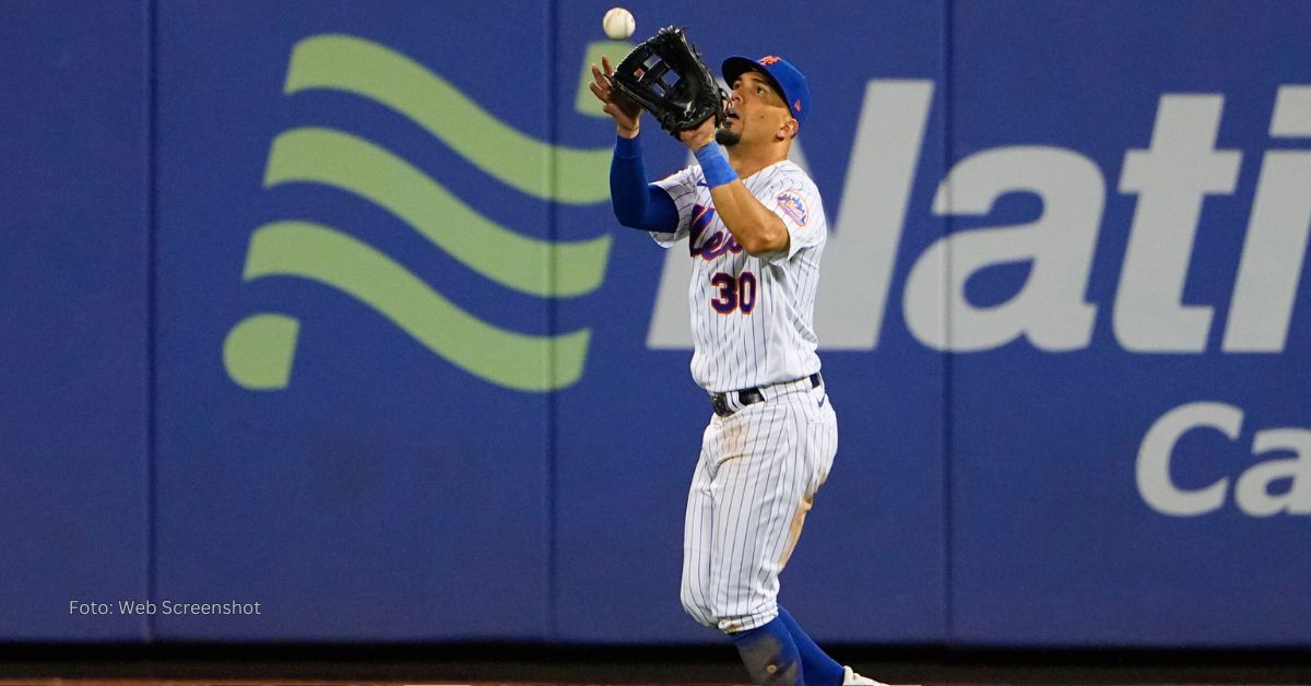 Rafael Ortega con el uniforme de New York Mets