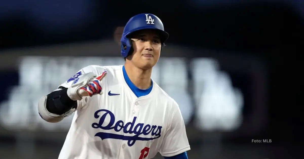 Shohei Ohtani recorriendo las bases con Los Angeles Dodgers