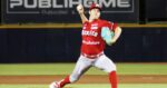 Trevor Bauer lanzando con el equipo de Diablos Rojos del México