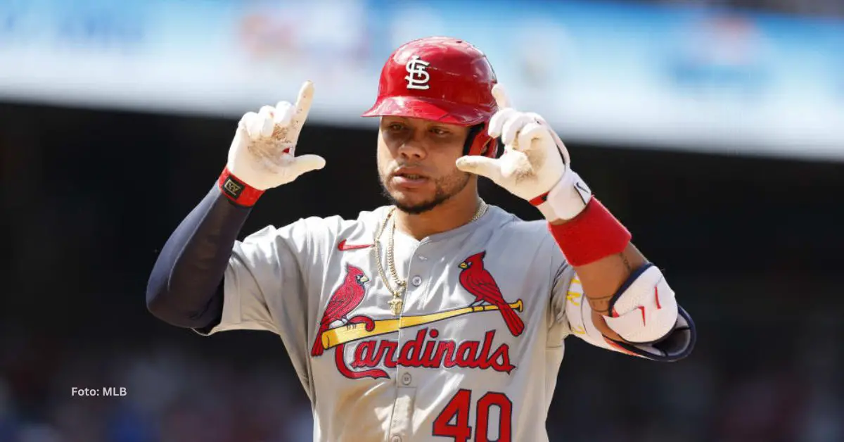 Willson Contreras con el uniforme de St. Louis Cardinals