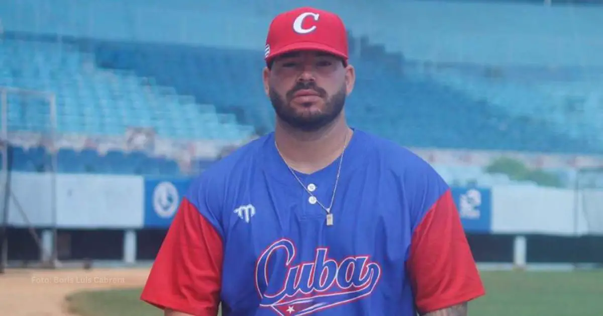 Yusniel Padrón con el equipo Cuba