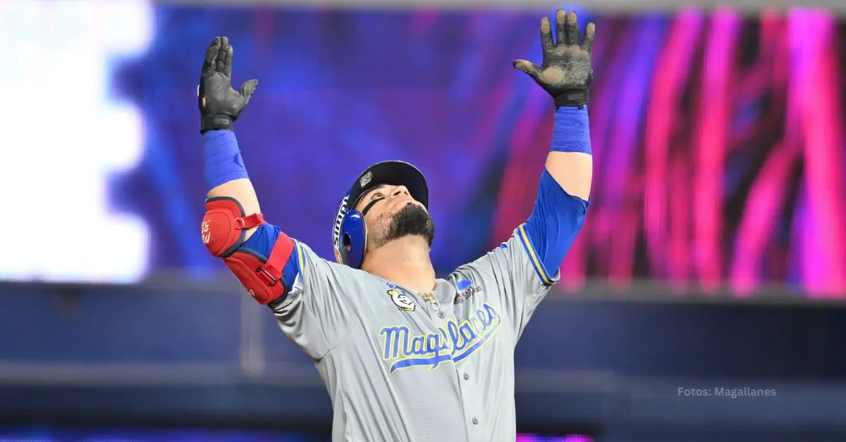 Navegantes del Magallanes celebrando el triunfo