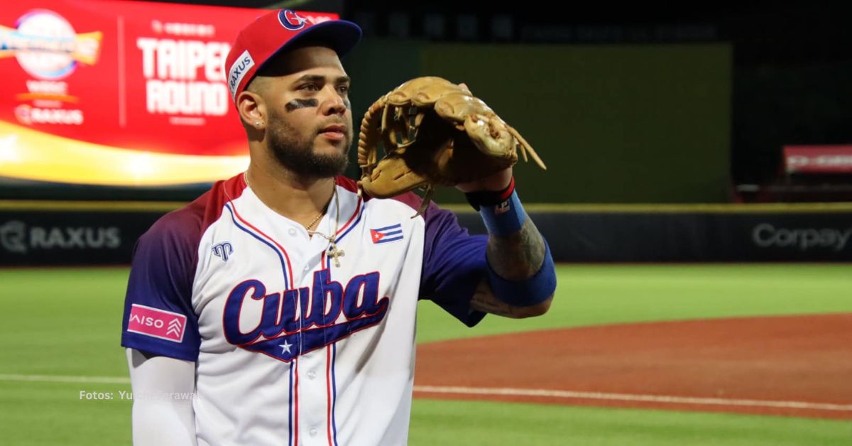 Yoan Moncada entró de emergente y con tablazo pegó a Cuba a una sola carrera ante Japón.