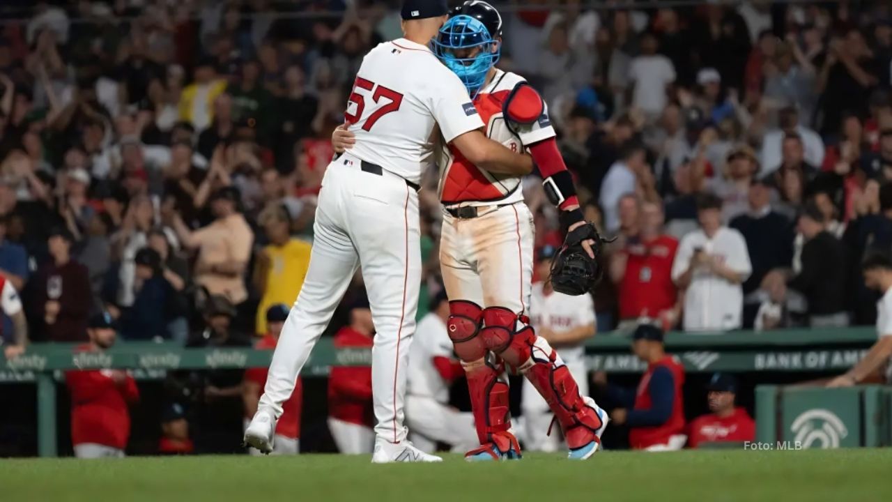 Jugadores de Boston Red Sox celebrando el triunfo