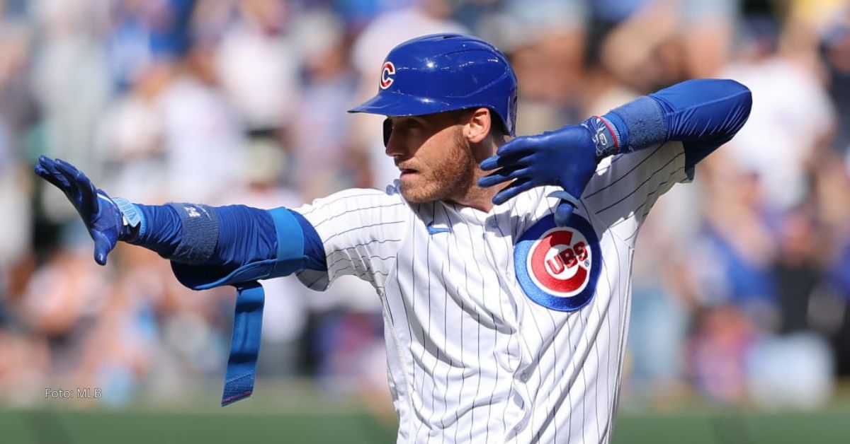 Cody Bellinger con el uniforme de Chicago Cubs