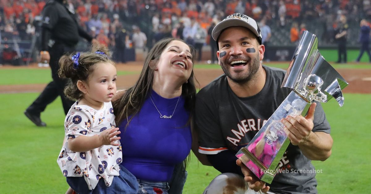 Jose Altuve compartiendo con su familia