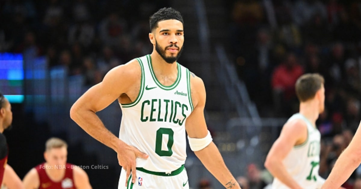 Jayson Tatum FUERA Boston Celtics