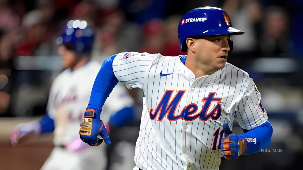 José Iglesias corriendo las bases con New York Mets