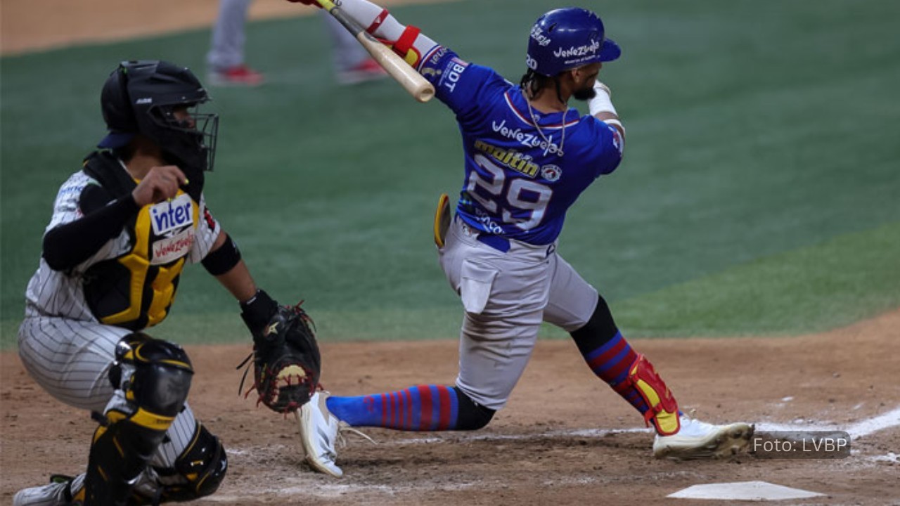 Juego extra Caracas vs La Guaira en la LVBP