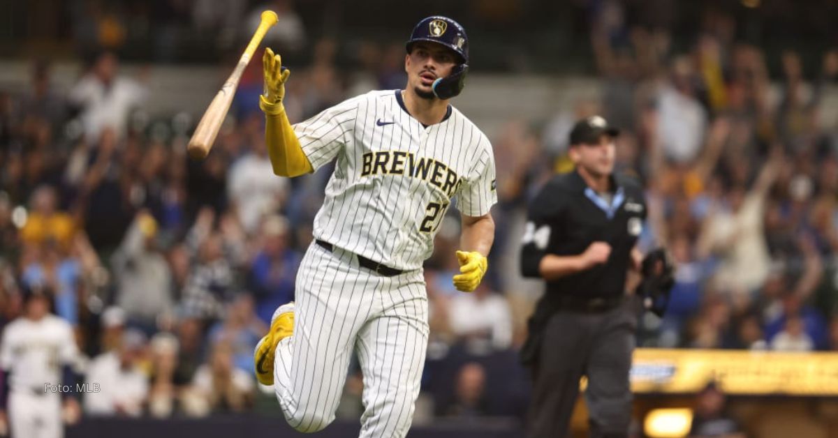 Willy Adames con la camiseta de Milwaukee Brewers