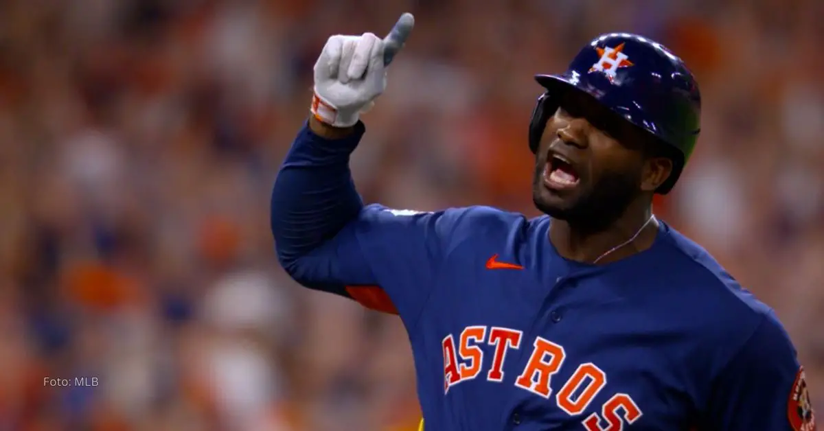 Yordan Alvarez celebrando con Houston Astros.