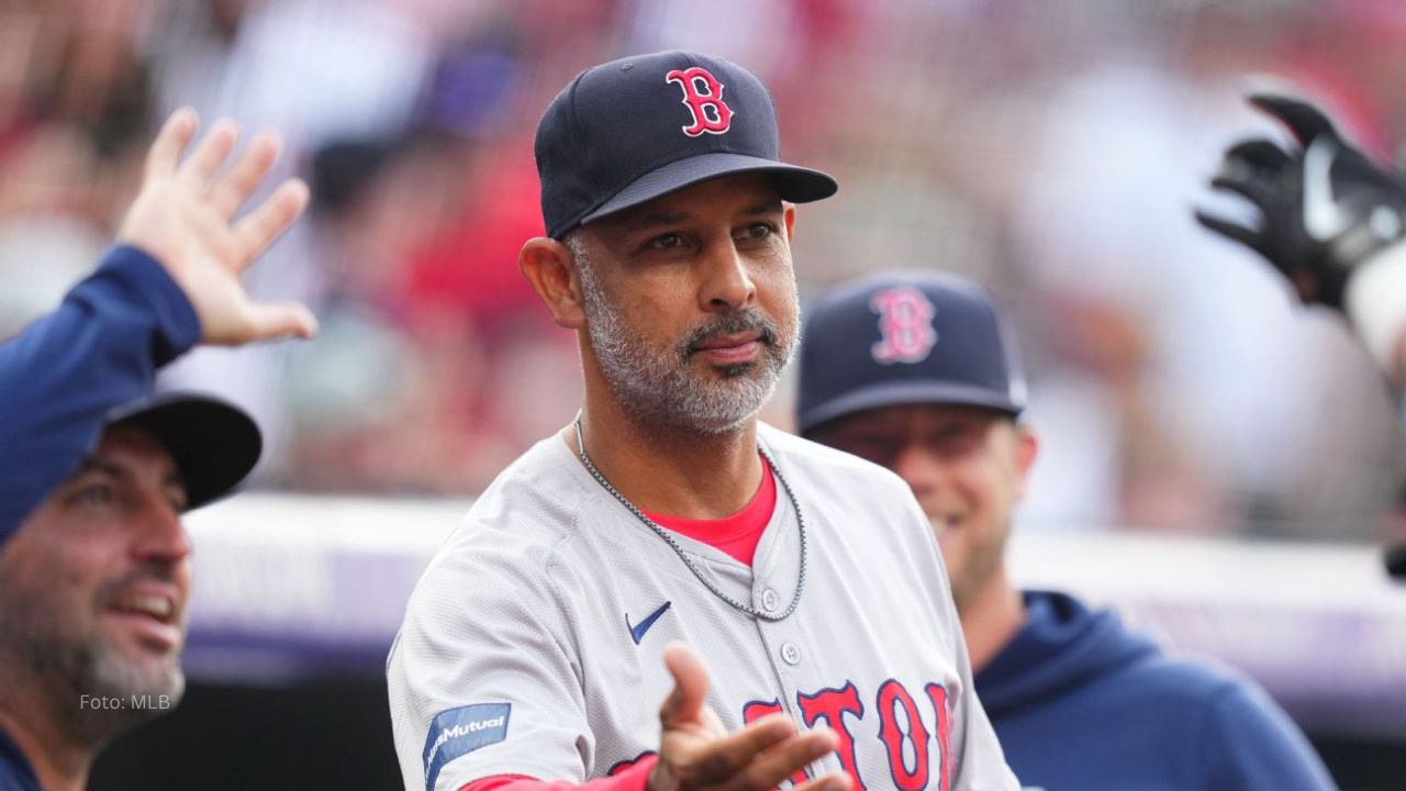 Alex Cora MLB