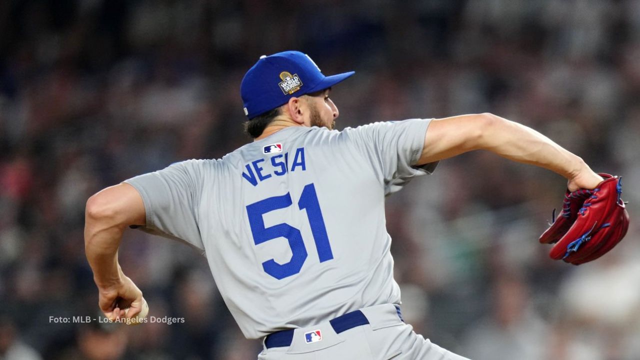 Alex Vesia firma contrato millonario con Dodgers para MLB 2025