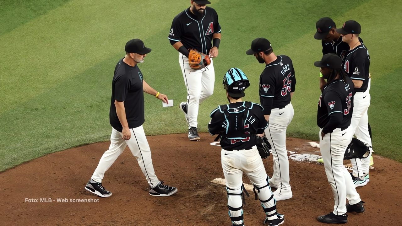 Jugadores de Arizona Diamondbacks en la lomita