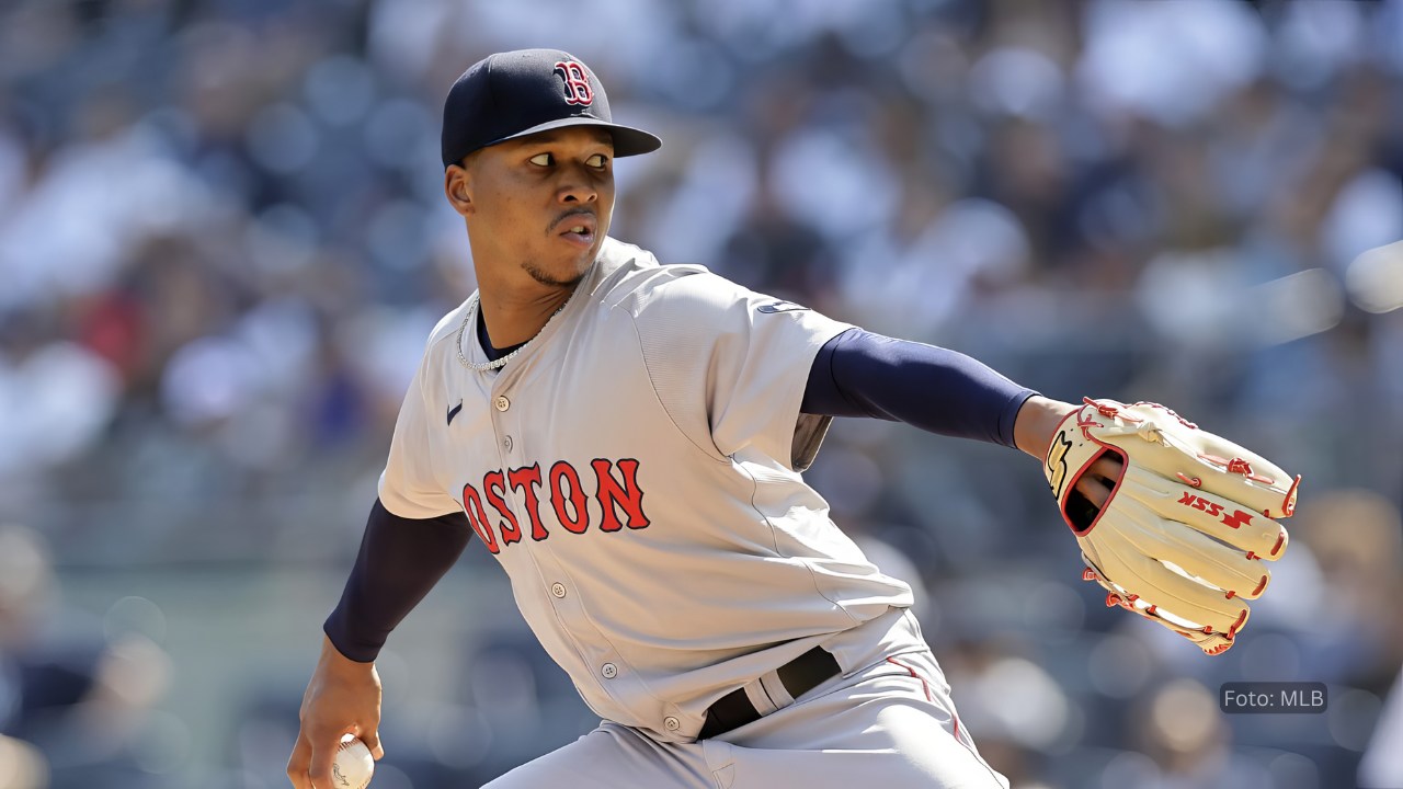 Brayan Bello preparandose para Boston Red Sox y MLB