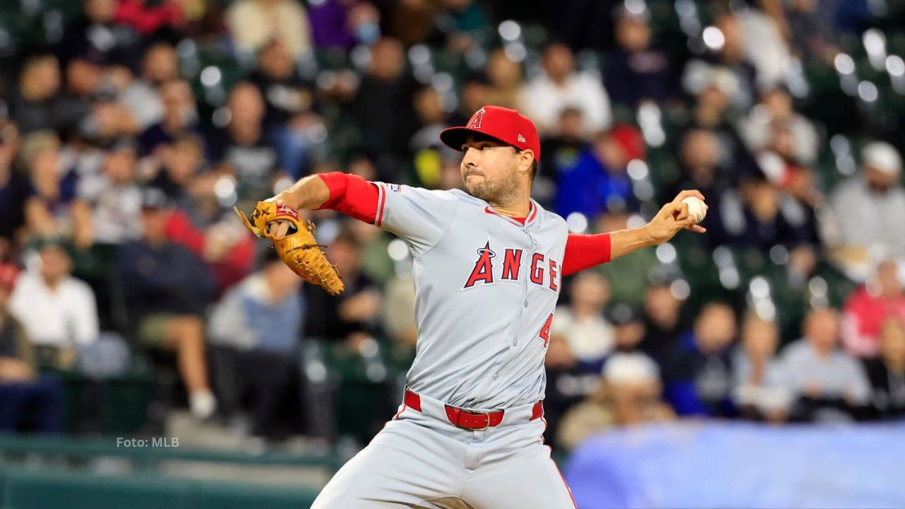 Brock Burke con Los Angeles Angels